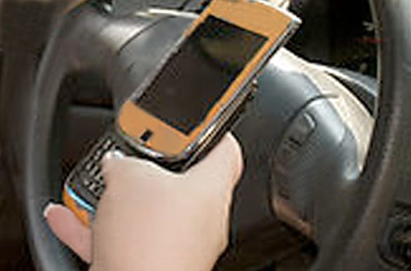 GPD joins crackdown on texting while driving Texting driving.jpg