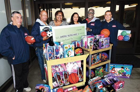 Record-setting week has Helping Hands cheering; holiday drive surpasses goal Sports Advisory.jpg